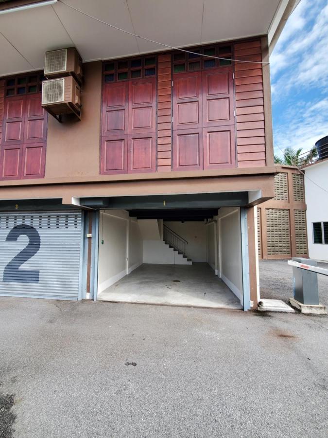 Little Kampung Studio Teluk Intan Esterno foto